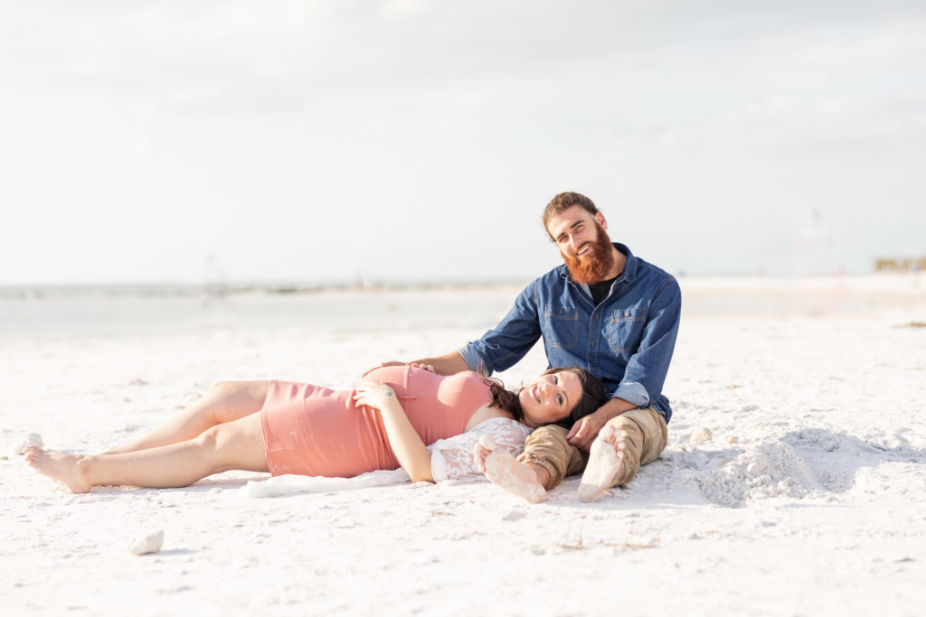 beach maternity photos