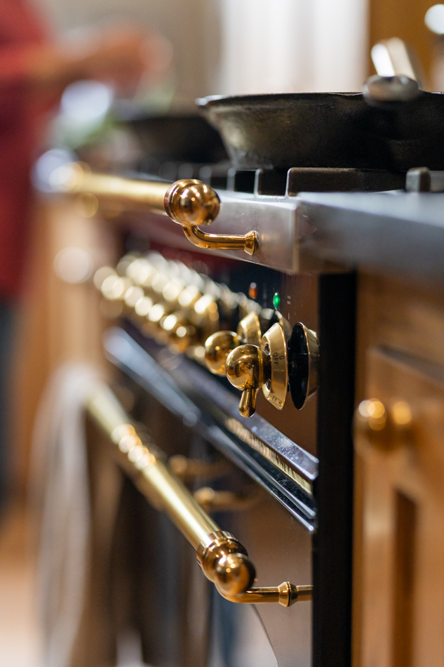 close up of oven knobs