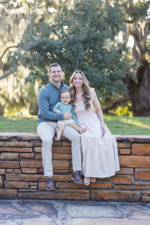 stone wall family photos tampa bay
